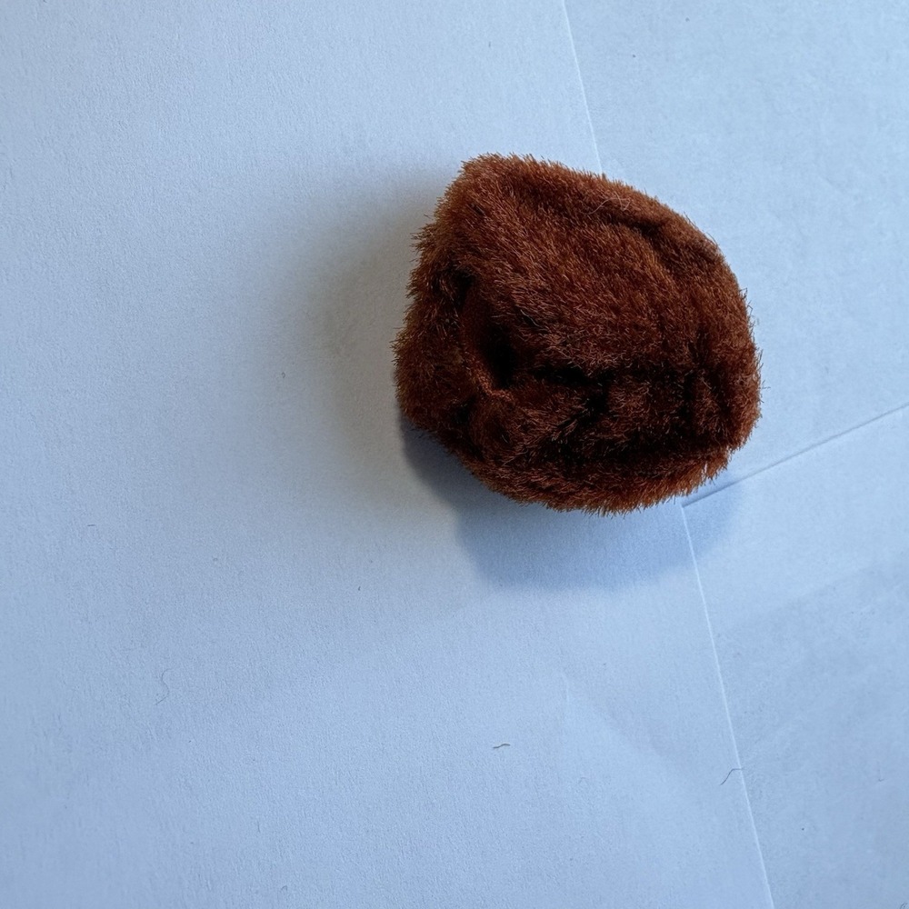 Vintage Barbie #1486 Winter Wow ~ Brown Fur Muff - Picture 3 of 3